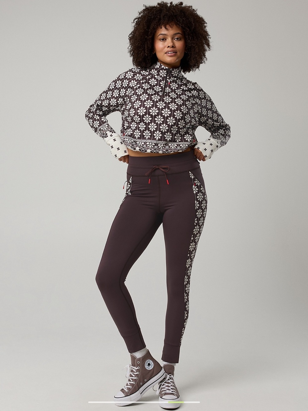 NWT Aerie Floral Side-Stripe Performance Warmup Leggings Joggers Brown Size XS